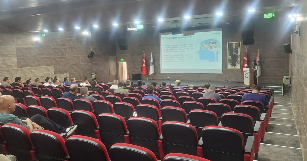 Kars emniyet personeline kumar bağımlılığı eğitimi ve YEDAM tanıtımı