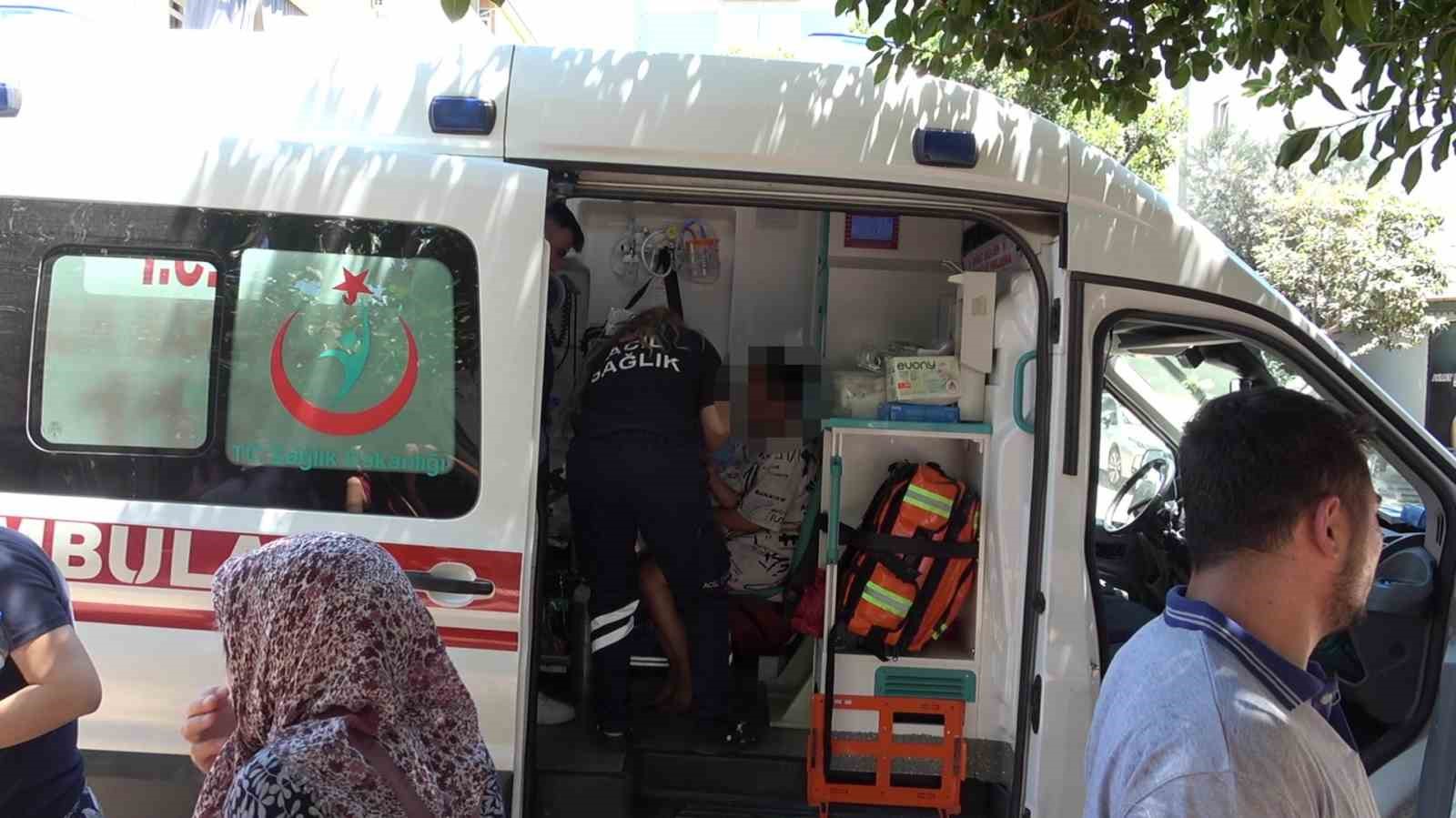 Antalya’da dairede çıkan yangında 1’i bebek 5 kişi dumandan etkilendi