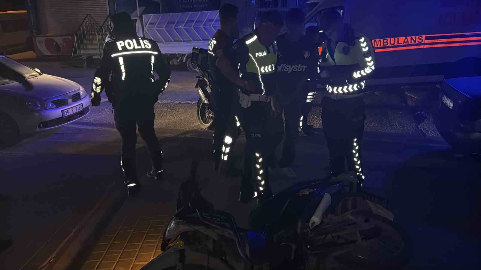 Eskişehir’de polisten kaçan motosikletli kaza yaptı