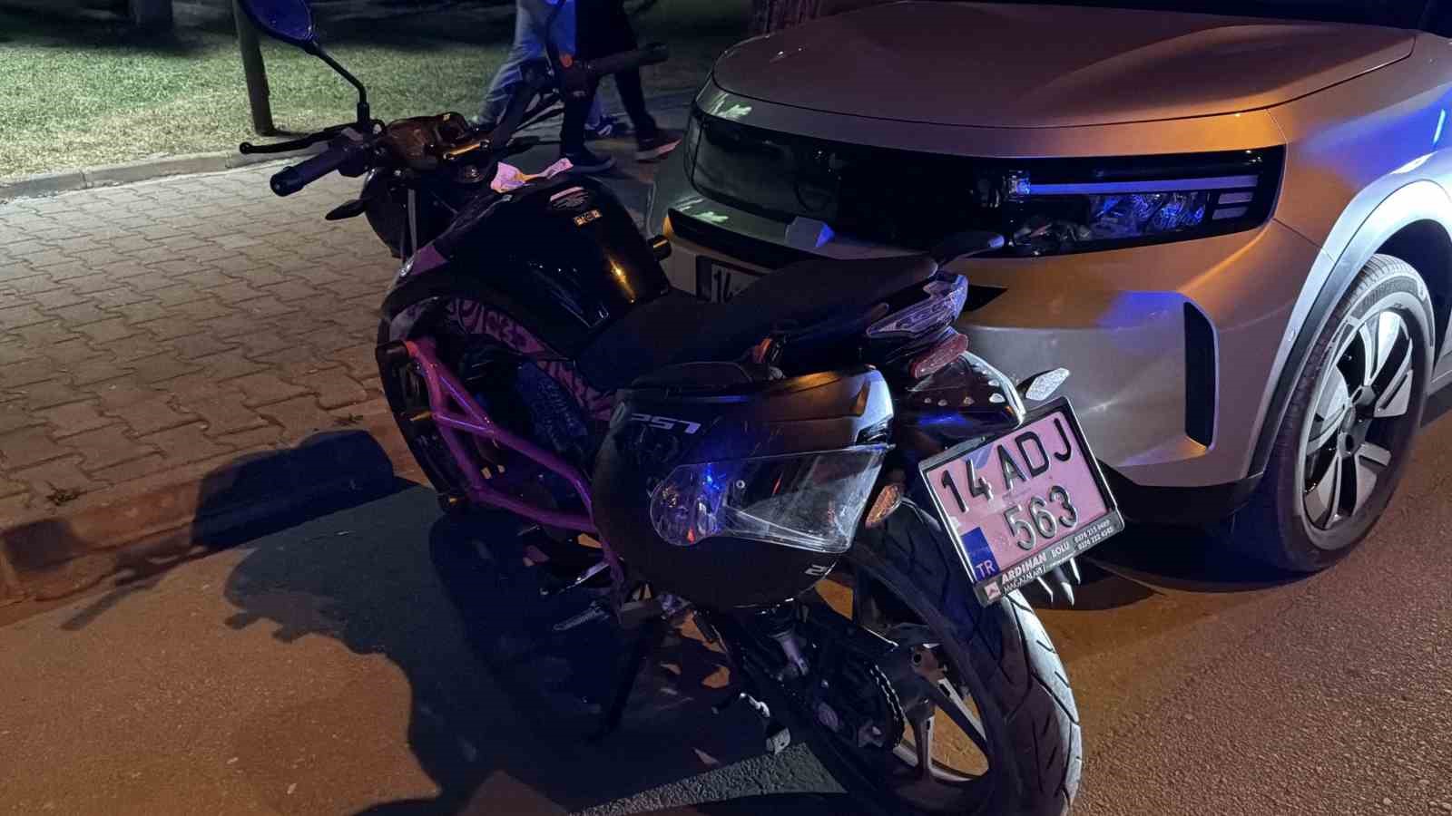 Bolu’da otomobille çarpışan motosiklet sürücüsü yaralandı