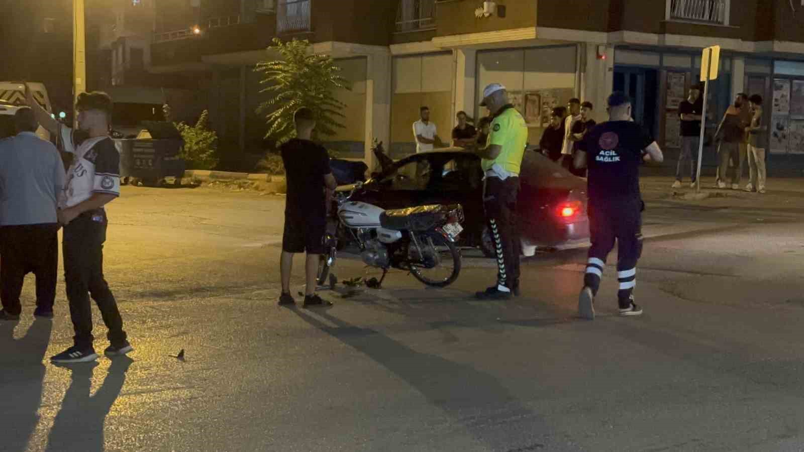 Osmaniye’de otomobilin çarptığı motosiklet sürücüsü yaralandı