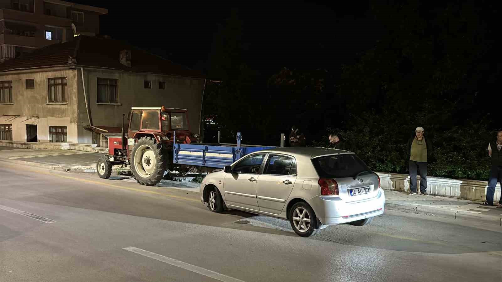 Bolu’da kontrolden çıkan otomobil römorka çarptı