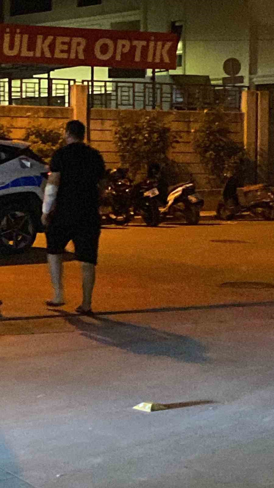 Nazilli’de bıçaklı kavga, kolundan yaralanan genç hastaneye kaldırıldı