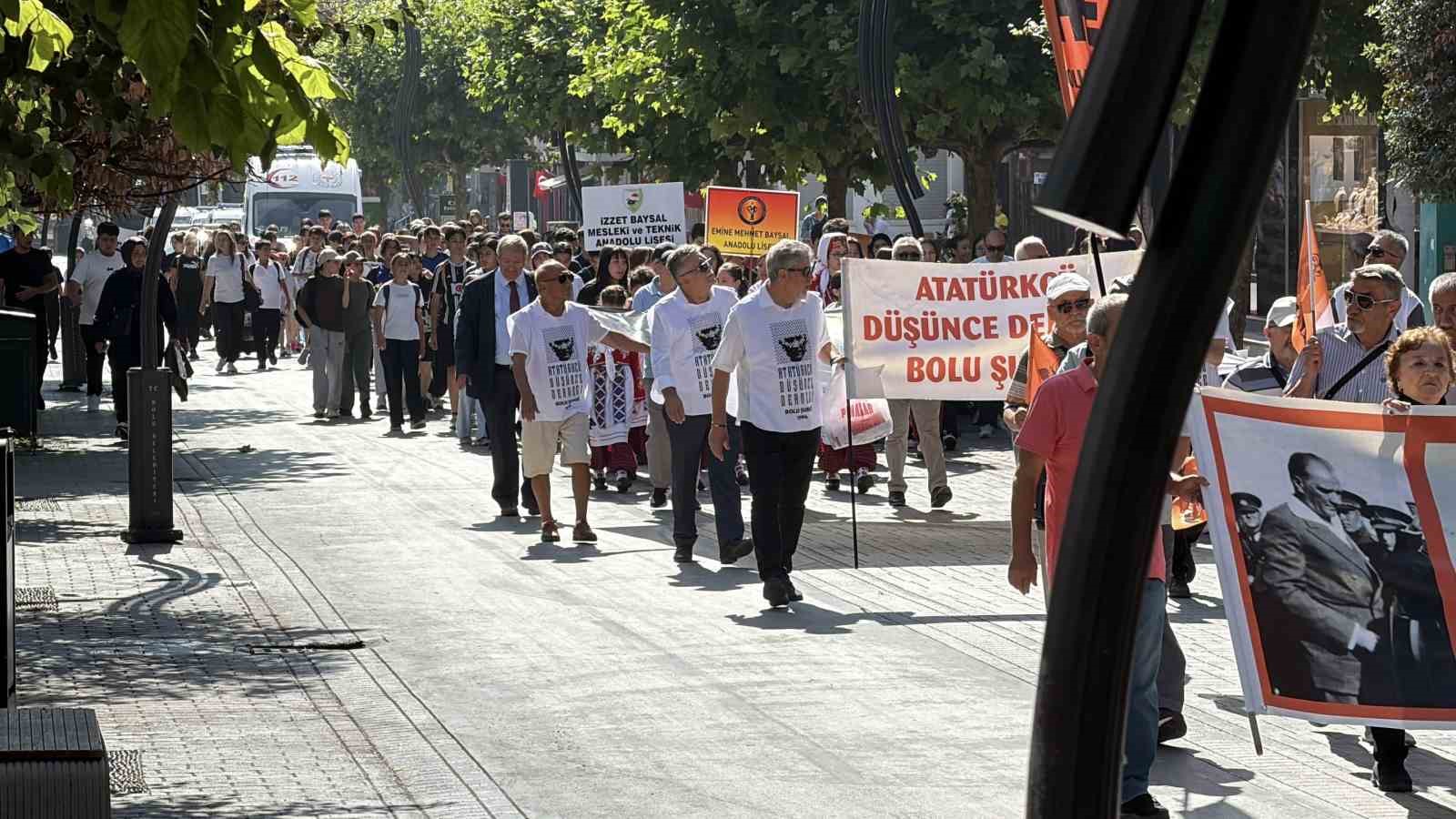 Atatürk’ün Bolu’ya gelişinin 92’nci yıl dönümü törenle kutlandı