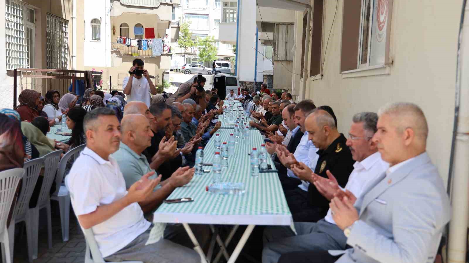 Kırşehir’de şehitler için mevlit programı düzenlendi