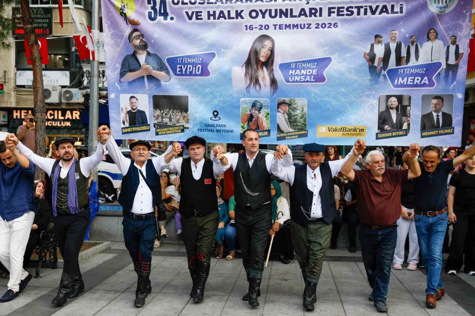 34. Uluslararası Akçaabat Müzik ve Halk Oyunları Festivali başladı