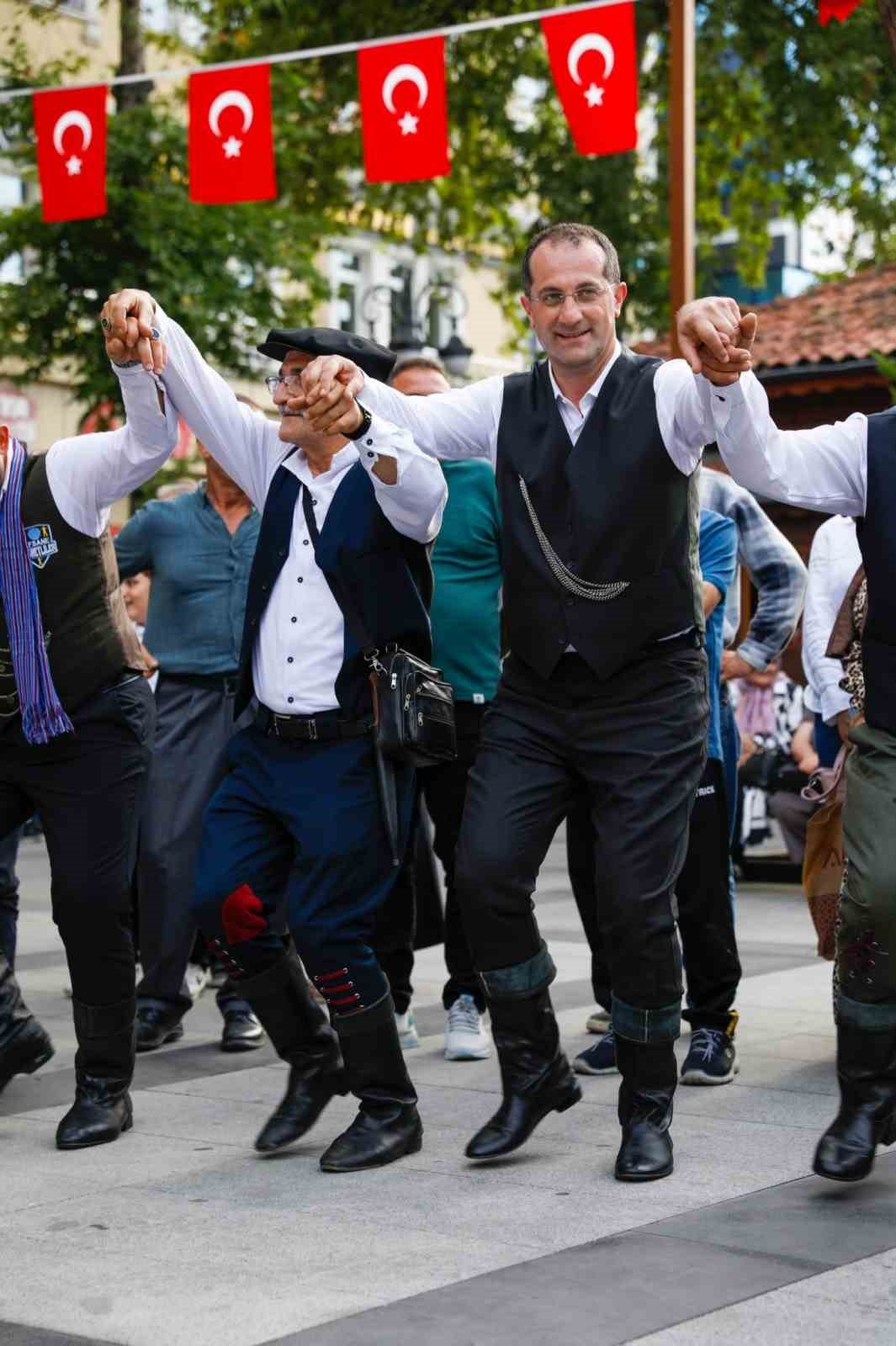 34. Uluslararası Akçaabat Müzik ve Halk Oyunları Festivali başladı