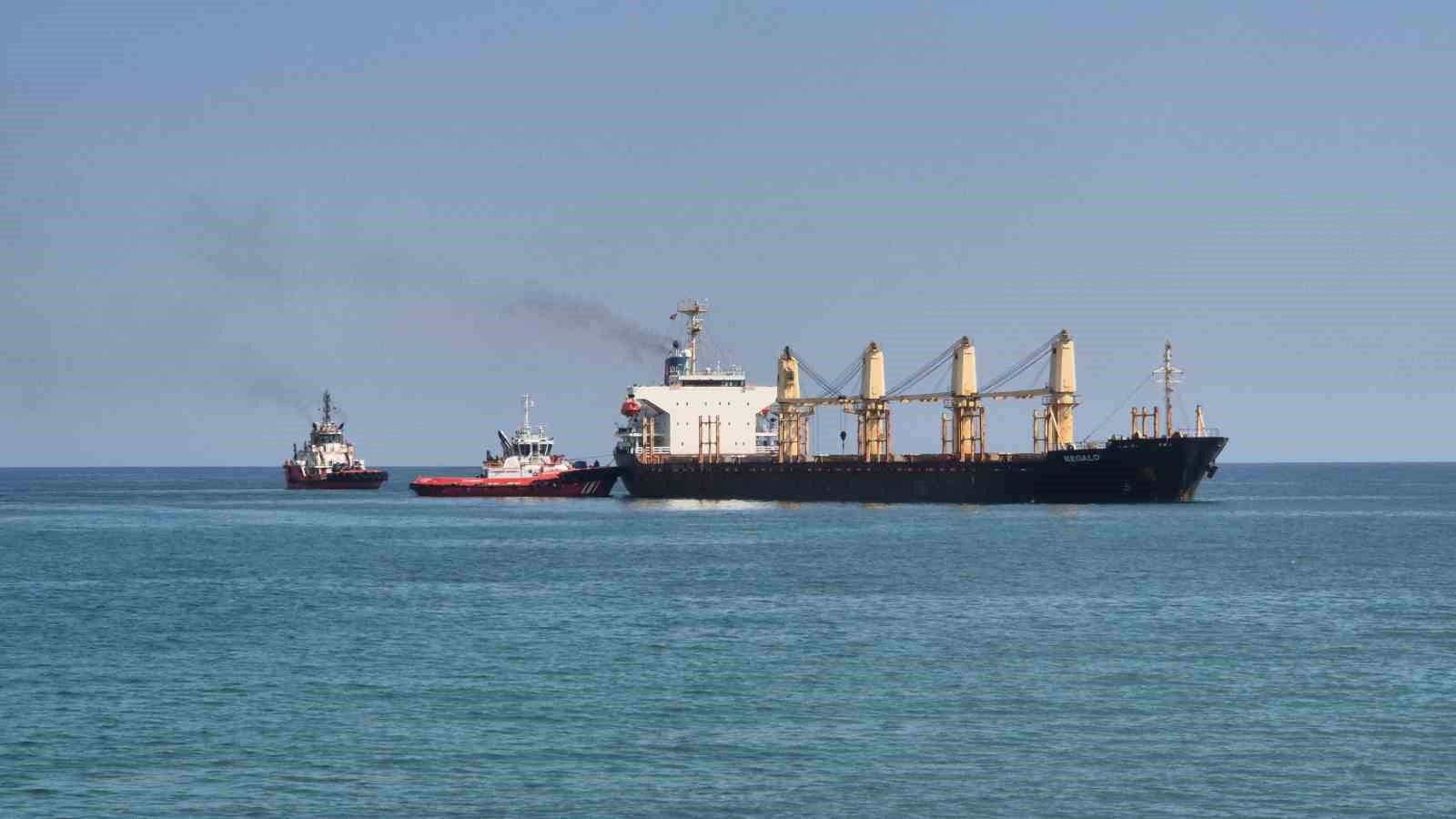 Tekirdağ açıklarında 4 gün önce karaya oturan çeltik yüklü gemi kurtarıldı