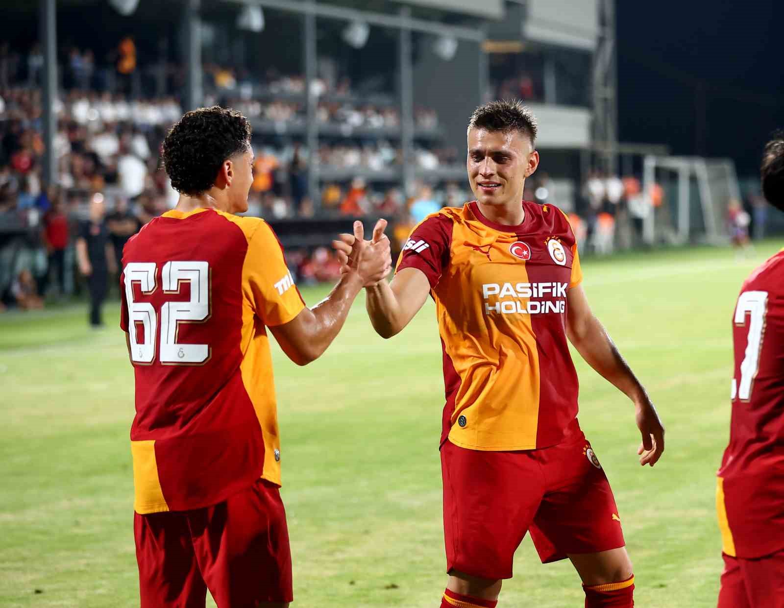 Galatasaray ilk hazırlık maçını farklı kazandı