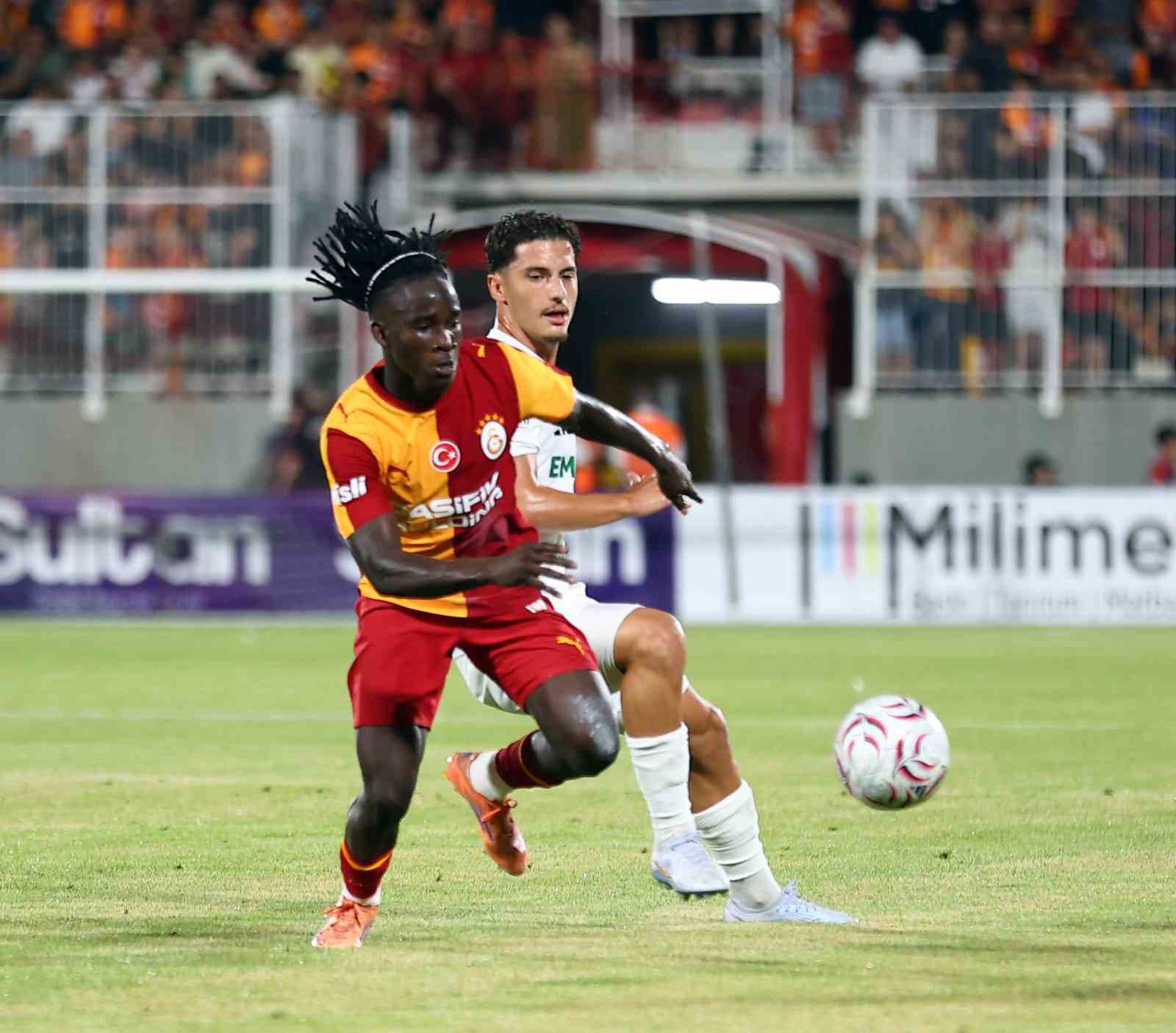 Galatasaray ilk hazırlık maçını farklı kazandı