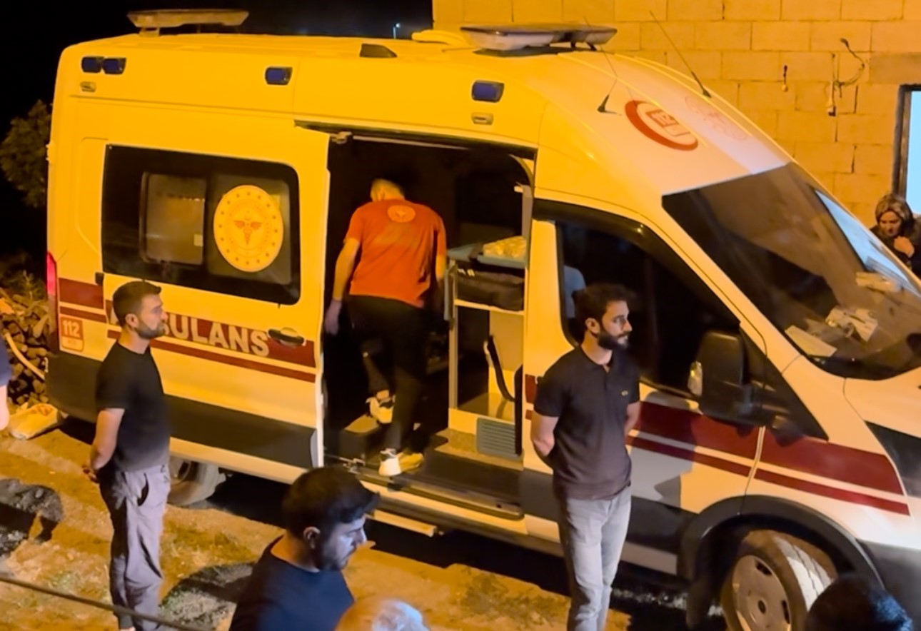 Şemdinli’de bir genç evinde ölü bulundu