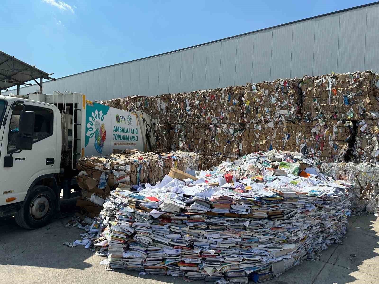 Nilüfer’de tonlarca eski kitap geleceğe umut oldu