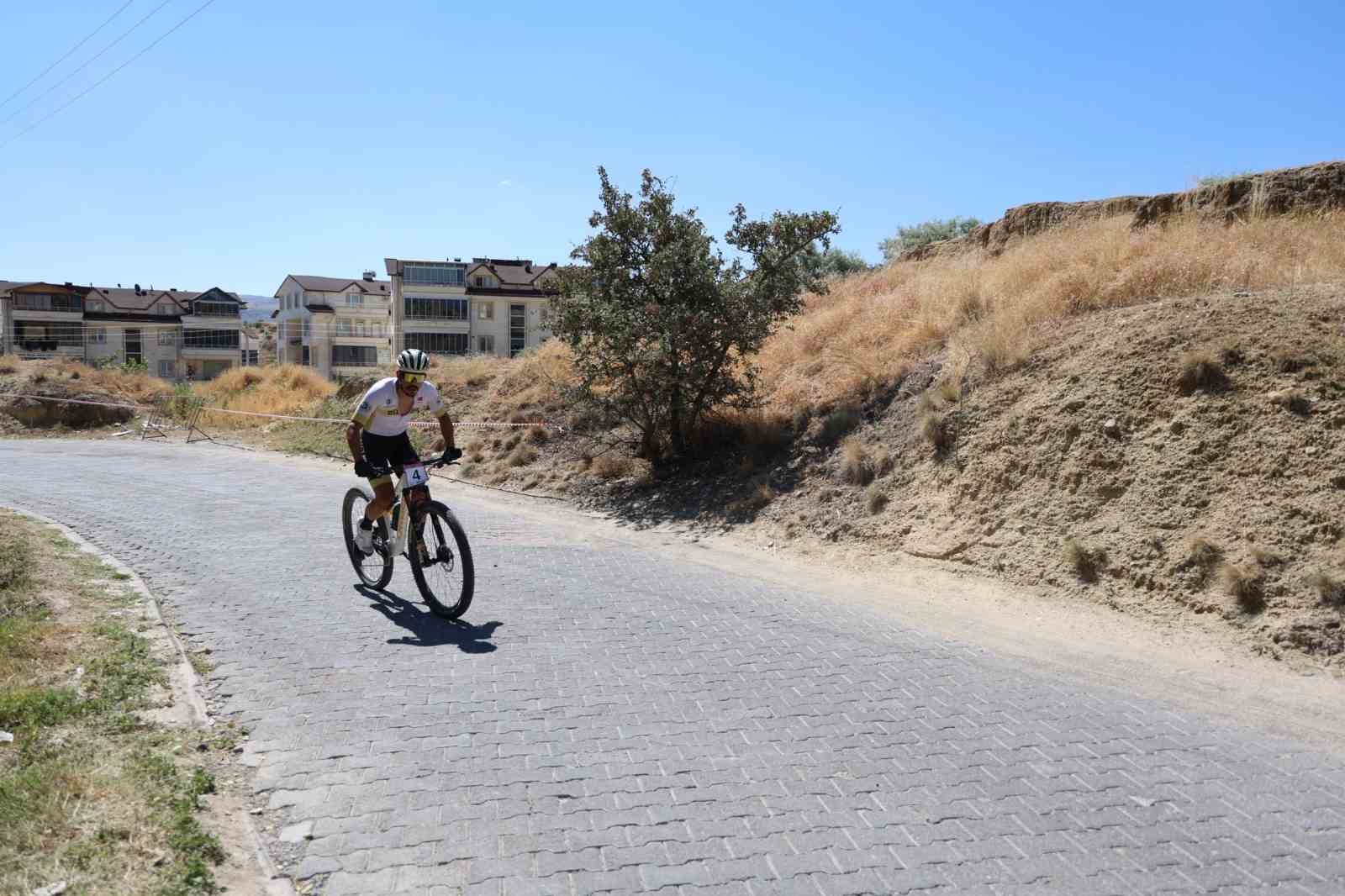 Kapadokya, Türkiye Dağ Bisikleti Şampiyonası’na ev sahipliği yaptı