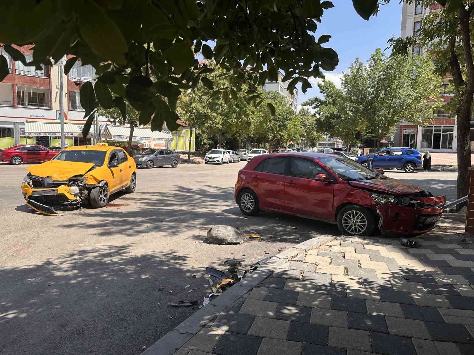 Elazığ’da trafik kazası: 6 yaralı