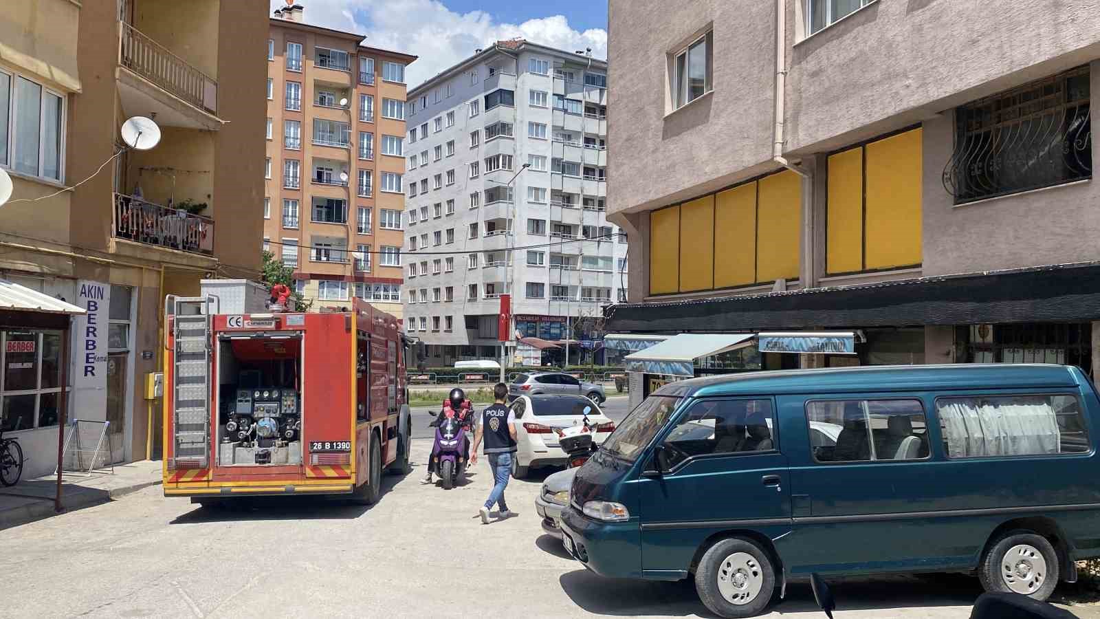 Eskişehir’de fırın bacasında çıkan yangın paniğe sebep oldu