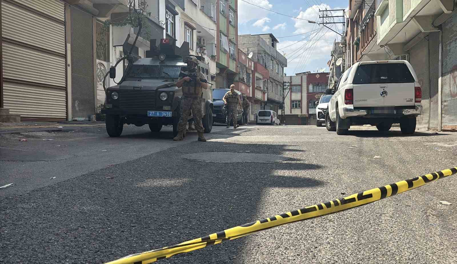 Polise mukavemet gösteren şahıs özel harekat operasyonu ile yakalandı