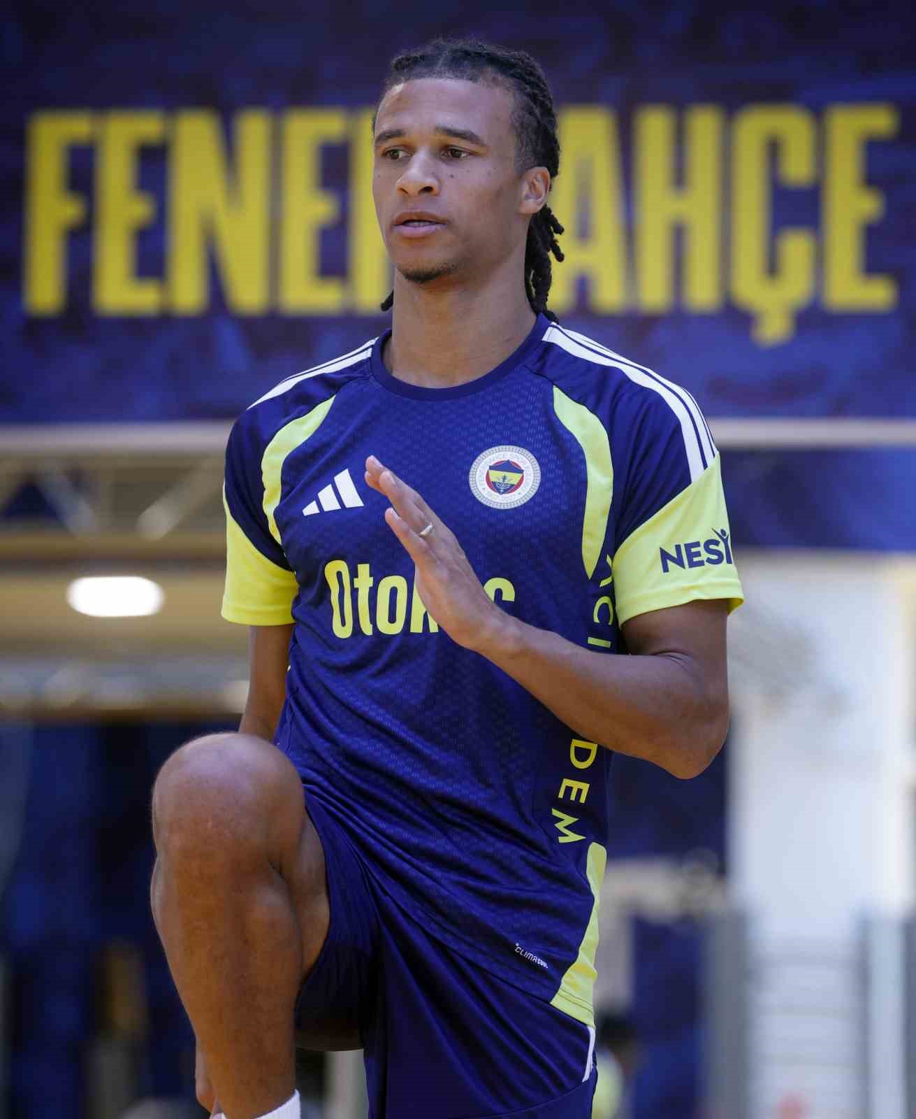 Mason Greenwood, Fenerbahçe’de ilk antrenmanına çıktı