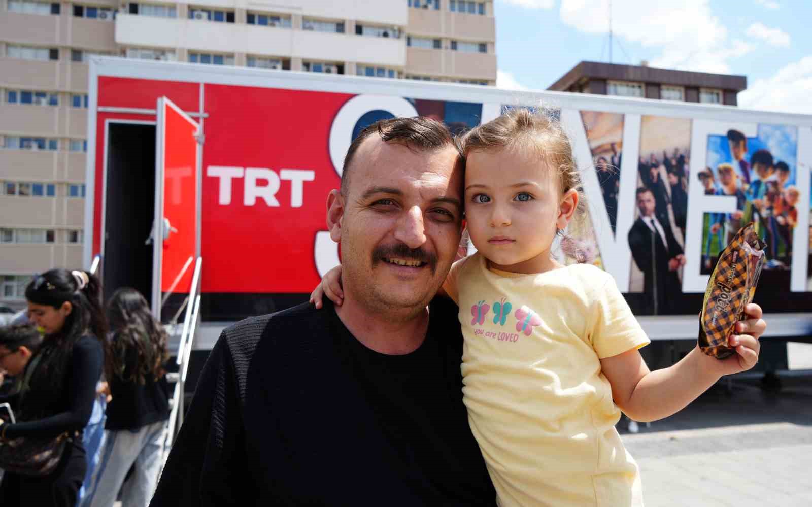 TRT sinema tırı, Kırıkkale’de çocuklarla buluştu