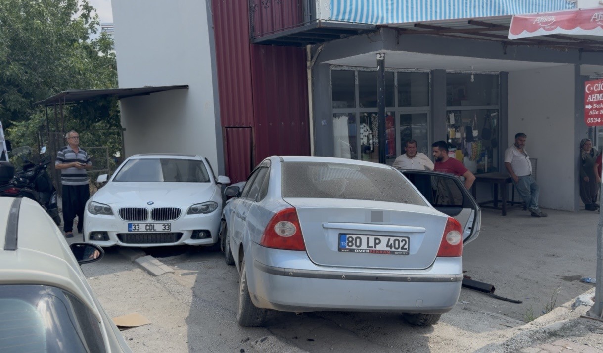 Osmaniye’de otomobiller çarpıştı: 1 yaralı