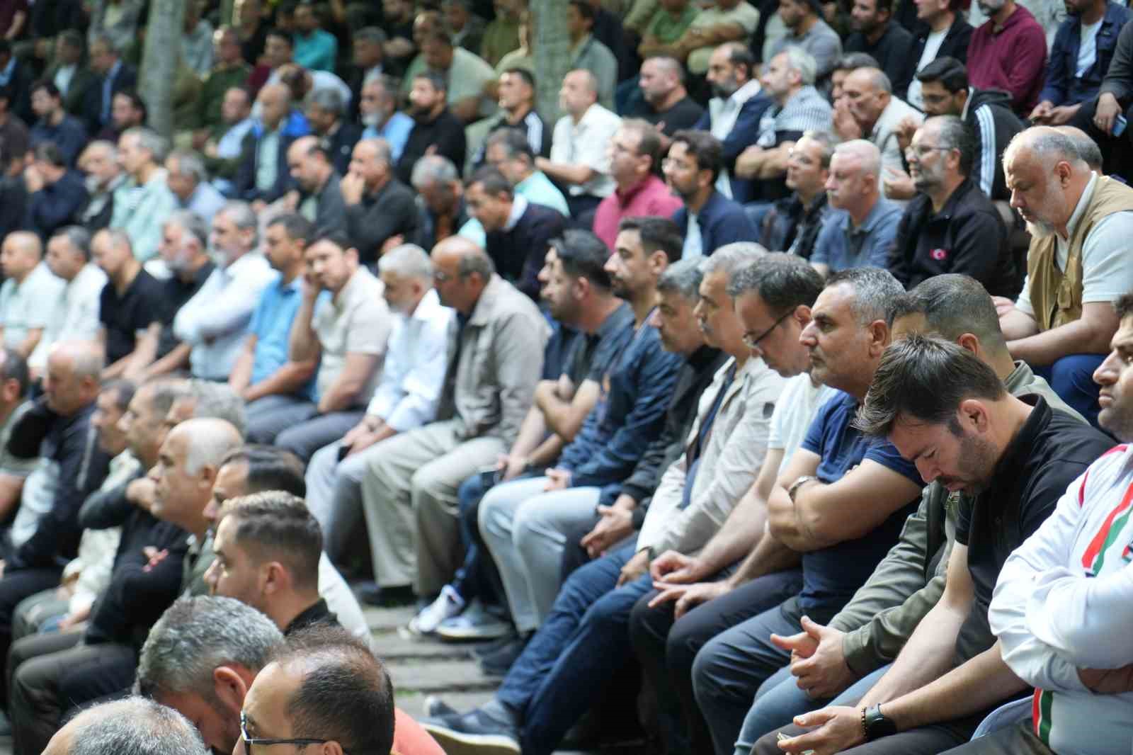 Bakan Çiftçi’den Kocaeli’de akvaryum ve kütüphane ziyareti