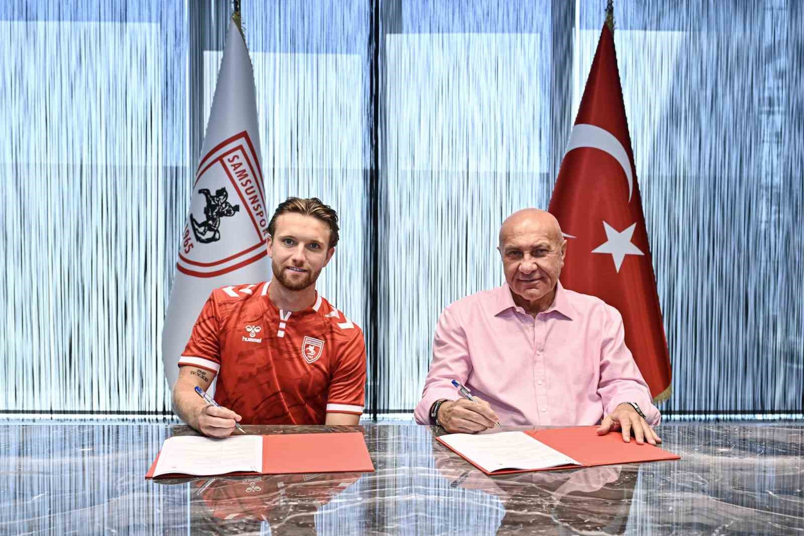 Samsunspor, Elliot Watt’ı 4 yıllığına kadrosuna kattı