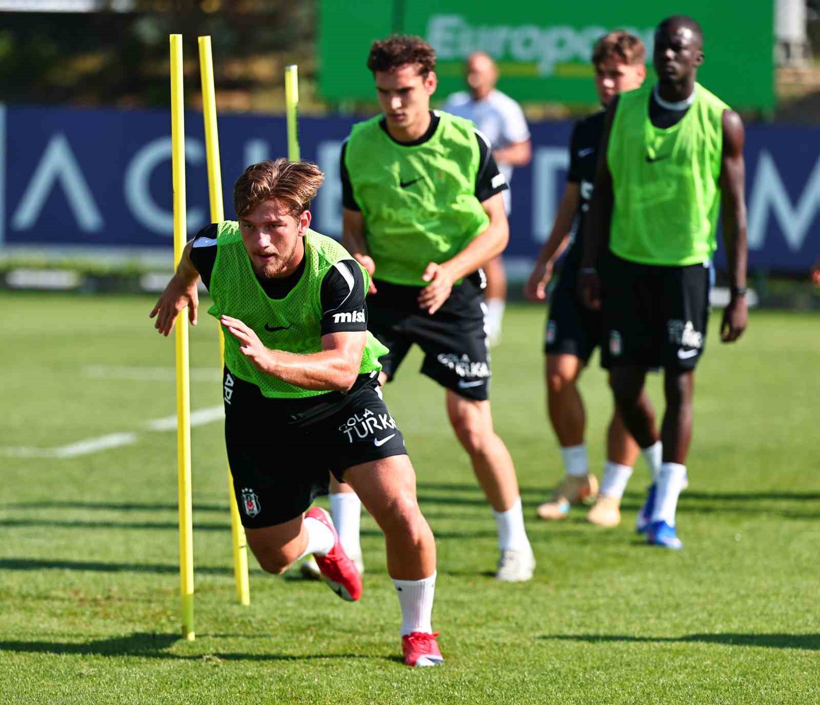 Beşiktaş, Midtjylland maçı hazırlıklarını sürdürdü