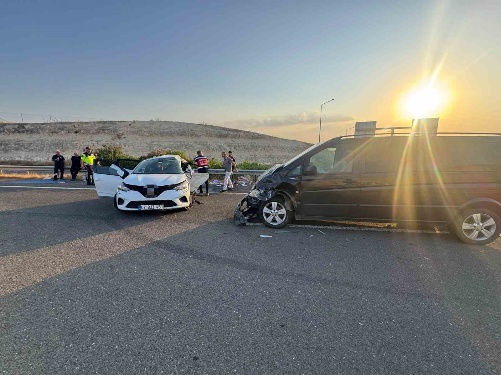 Hafta sonu gezisi facia ile sonuçlandı: 2 ölü, 8 yaralı