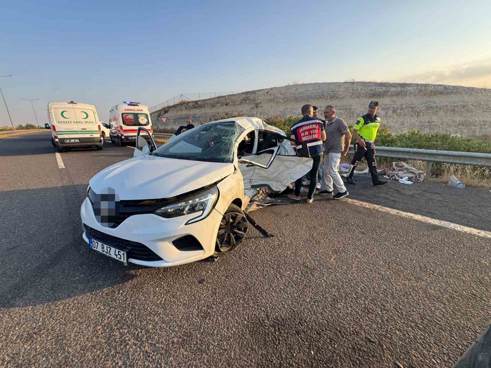 Hafta sonu gezisi facia ile sonuçlandı: 2 ölü, 8 yaralı