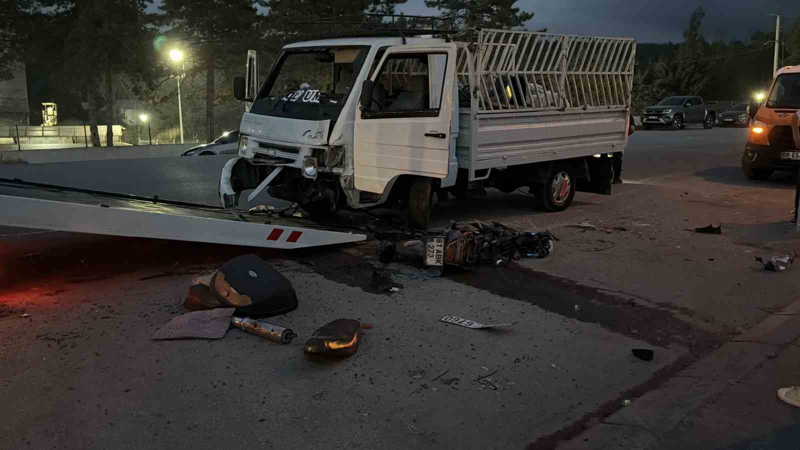 Bolu’da motosiklet ile kamyonet çarpıştı: 1 ölü, 1 yaralı