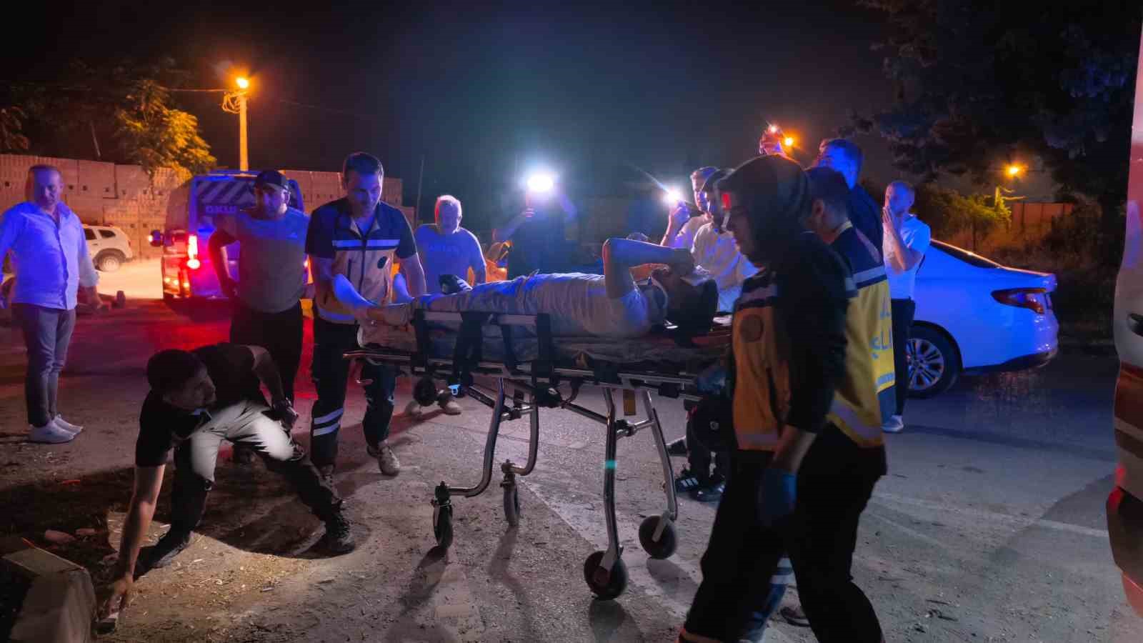 Direksiyon hakimiyetini kaybeden motosiklet sürücüsü ağır yaralandı