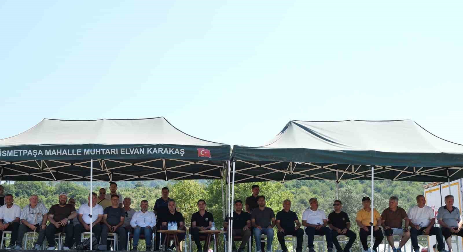 Ormanın kalbinde nefes kesen mücadele: 62 araç aynı parkurda