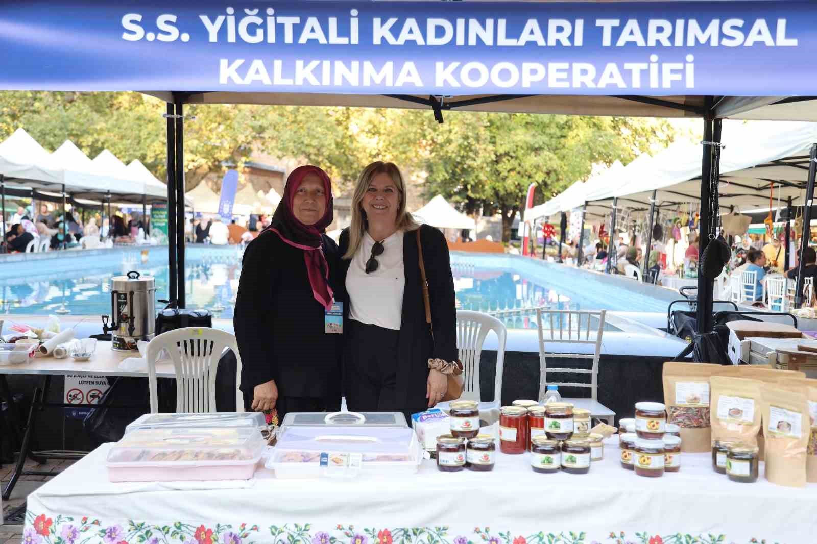"Meydan Kadınların" pazarına büyük ilgi