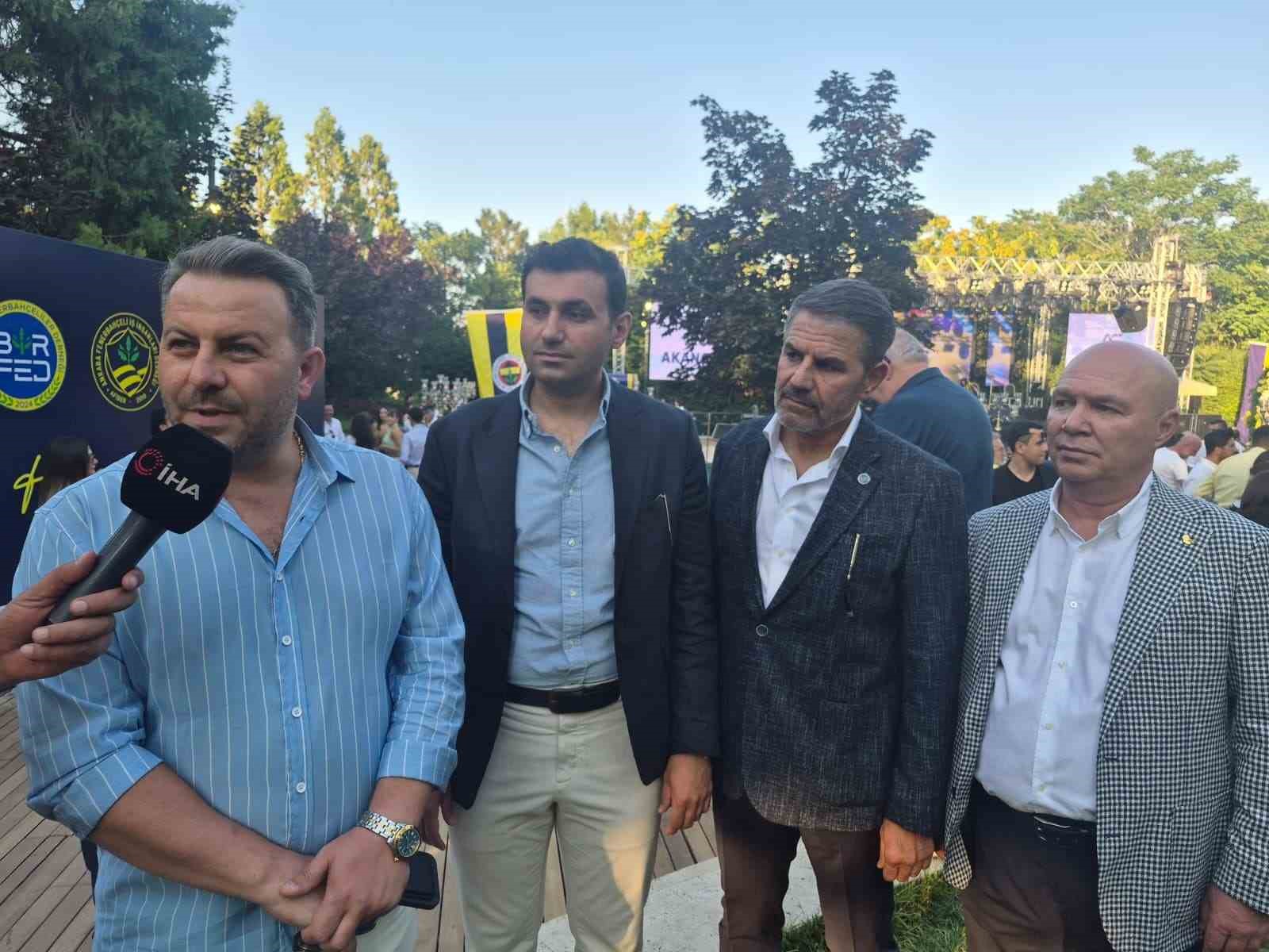 Ankara’da "19 Temmuz Dünya Fenerbahçeliler Günü" Kıraç konseriyle kutlandı