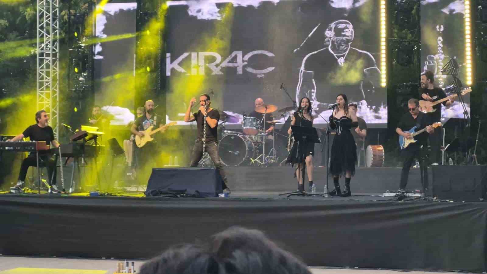 Ankara’da "19 Temmuz Dünya Fenerbahçeliler Günü" Kıraç konseriyle kutlandı