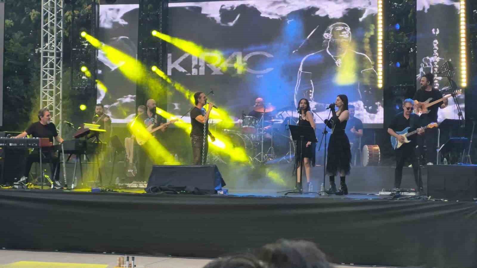 Ankara’da "19 Temmuz Dünya Fenerbahçeliler Günü" Kıraç konseriyle kutlandı