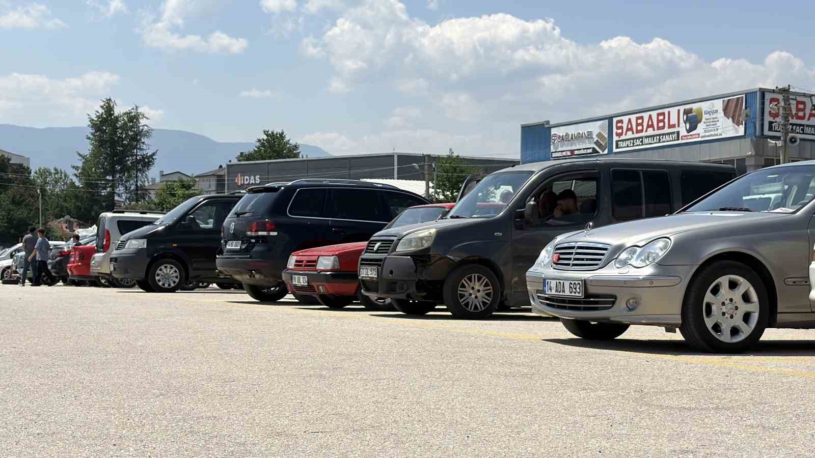 Bolu Oto Pazarı’nda araç çok, satış yok