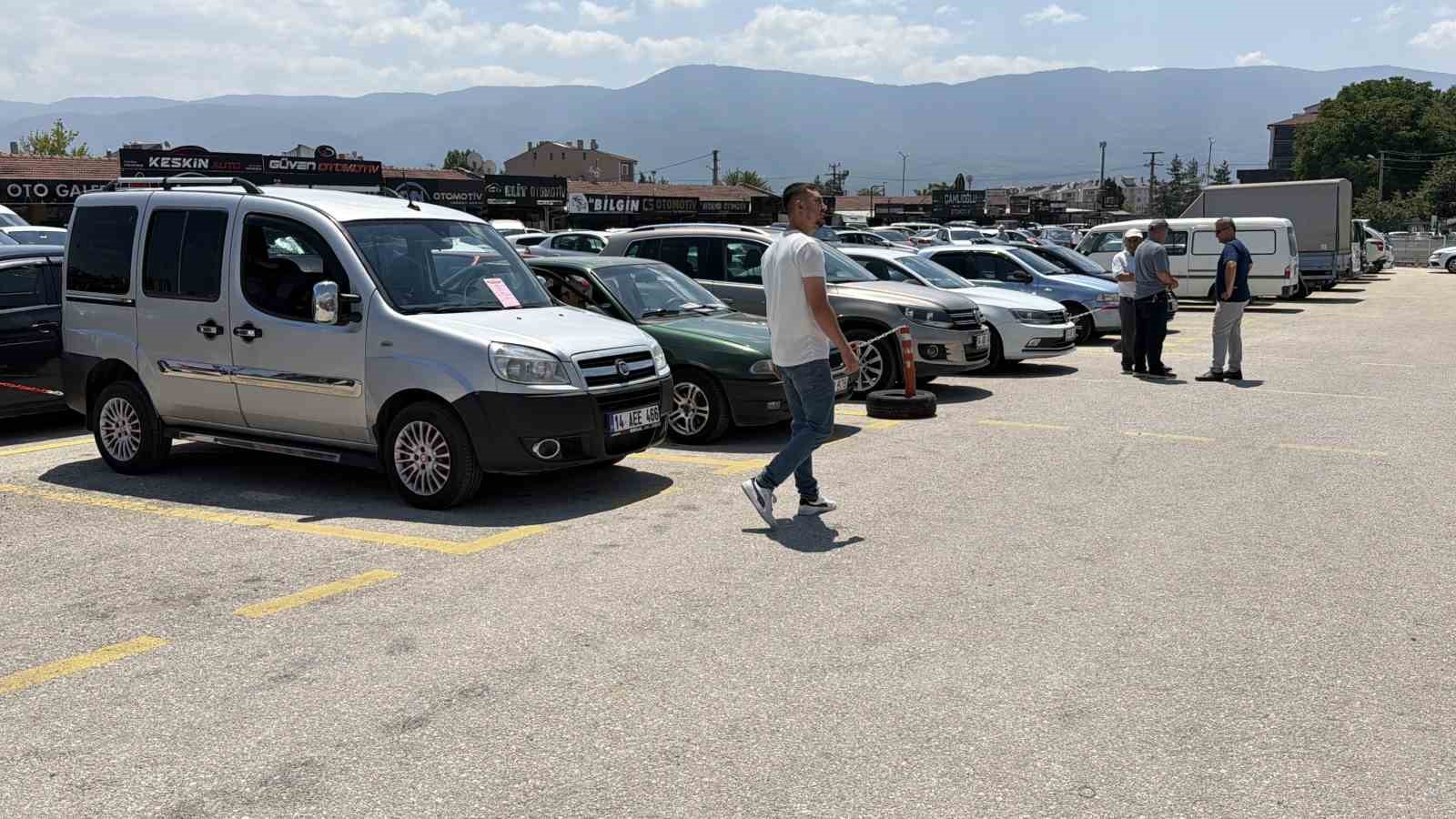 Bolu Oto Pazarı’nda araç çok, satış yok