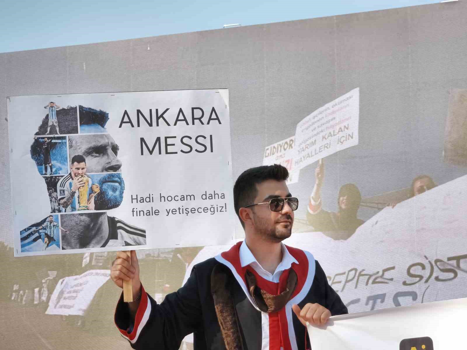 ODTÜ Rektörü Prof. Dr. Yozgatlıgil: "Dünyanın ilk 100 üniversitesi arasına girme hedefi olan bir üniversite olmaktan çok mutluyuz"