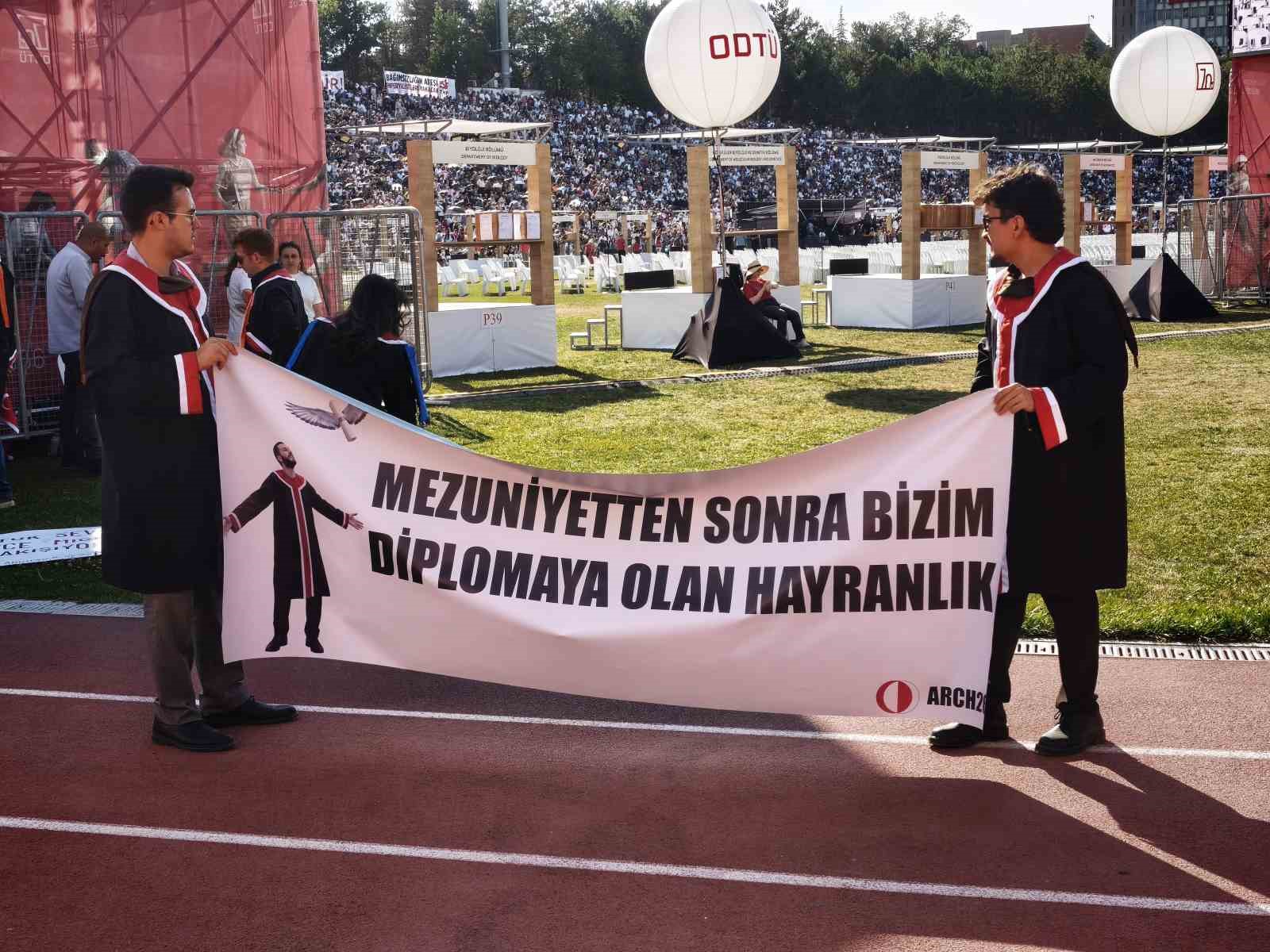 ODTÜ Rektörü Prof. Dr. Yozgatlıgil: "Dünyanın ilk 100 üniversitesi arasına girme hedefi olan bir üniversite olmaktan çok mutluyuz"