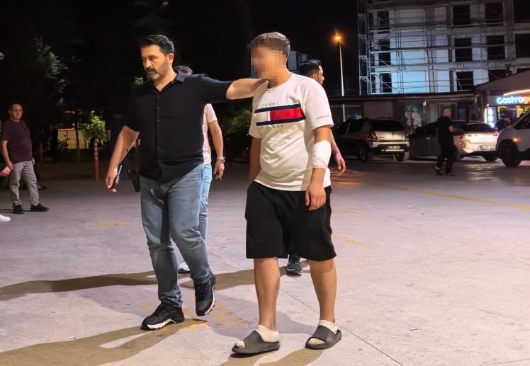 Bursa’da bıçaklı kavga: 1’i ağır 2 yaralı