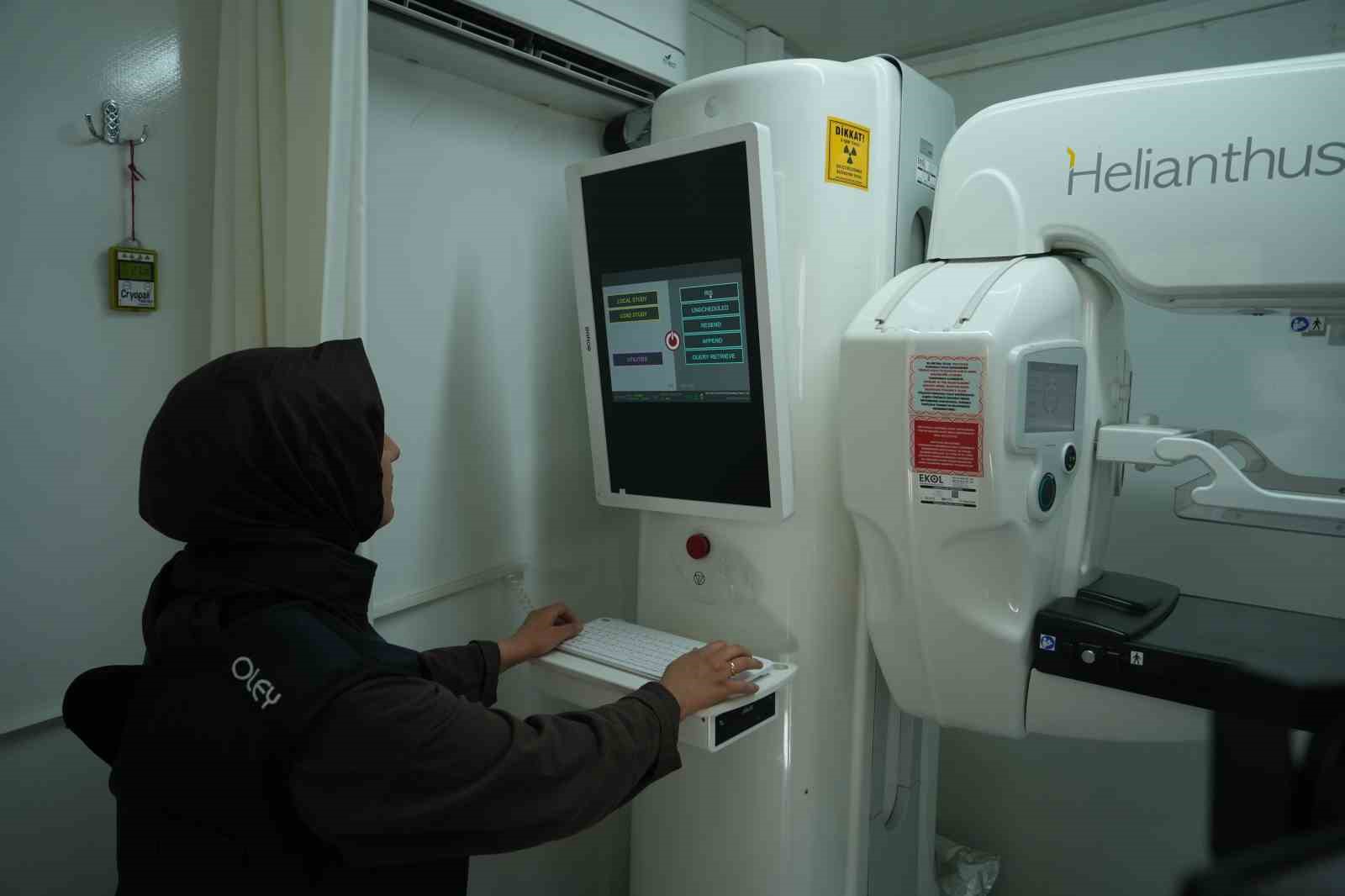 Muş’ta mobil mamografi aracıyla köy köy ücretsiz kanser taraması yapılıyor