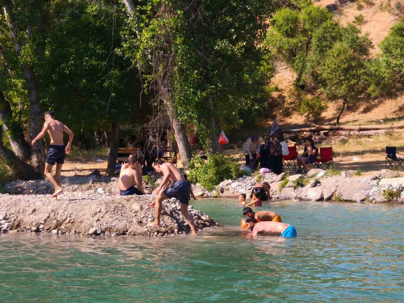 Doğanın içinde ücretsiz tatil: Tağar Çayı ünlü tatil beldelerini aratmıyor