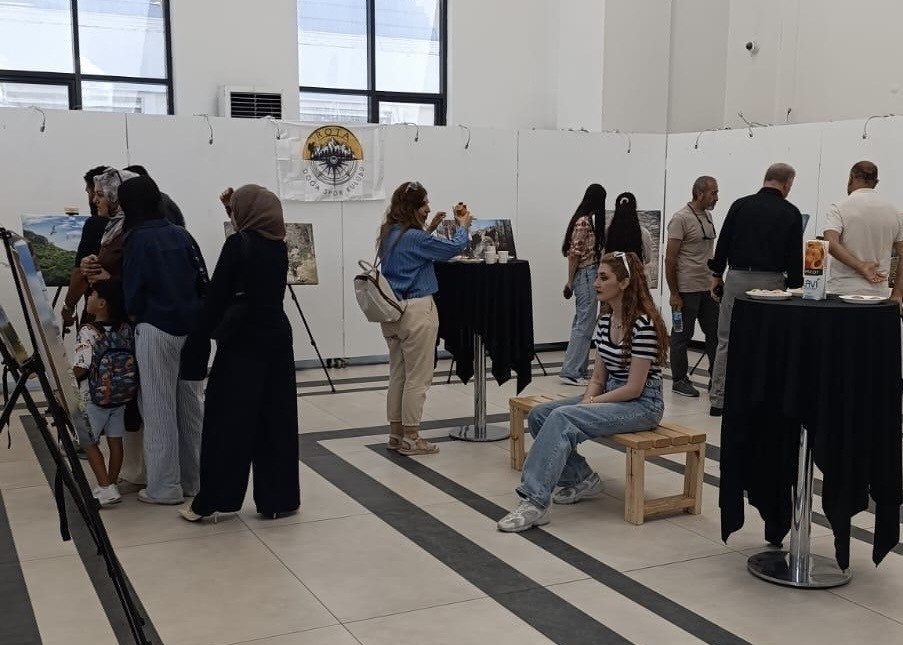 Vanlı dağcıların objektifinden doğa manzaraları sergilendi