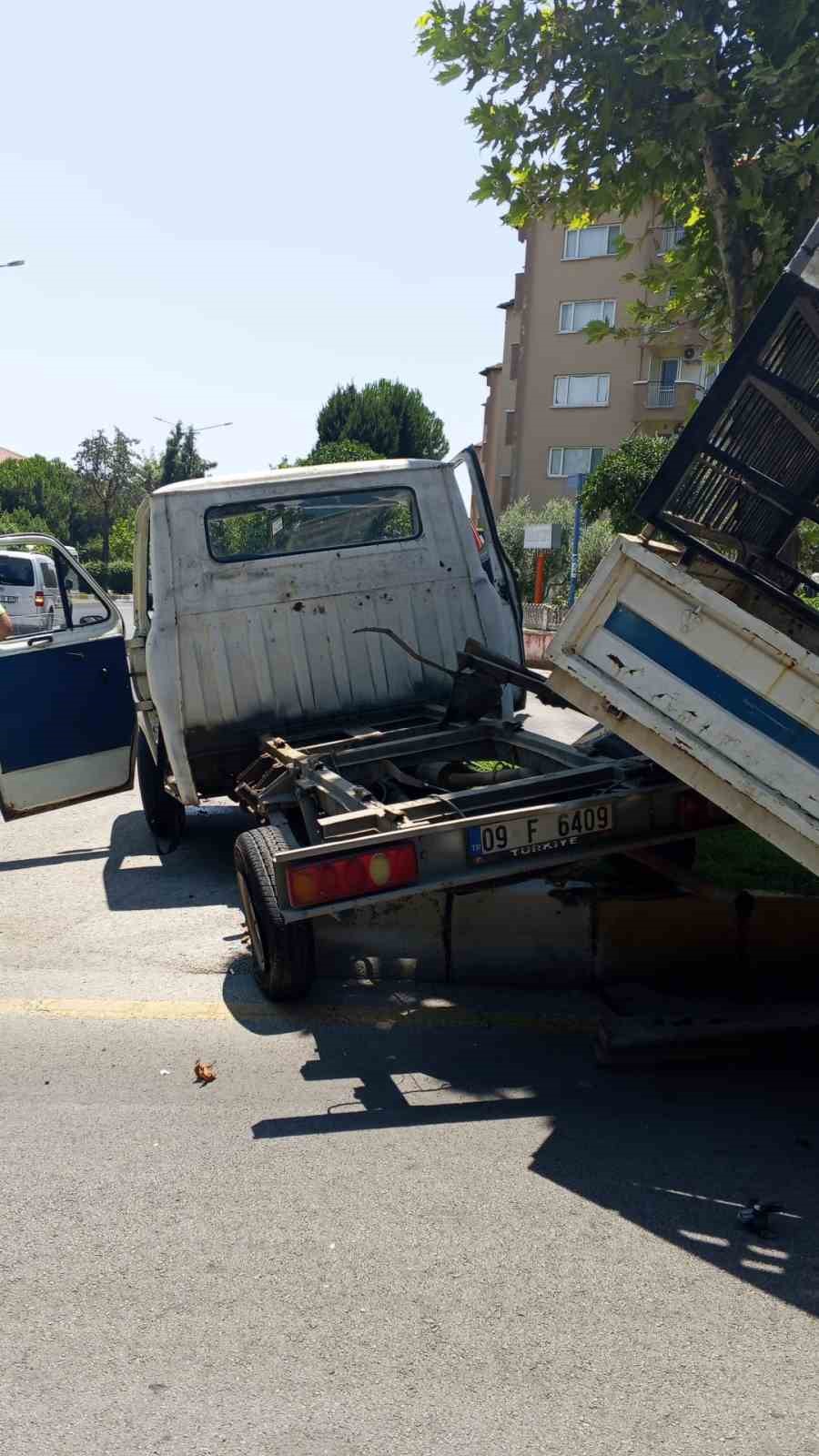 Otomobille çarpışan kamyonet refüje çıktı: 1 yaralı