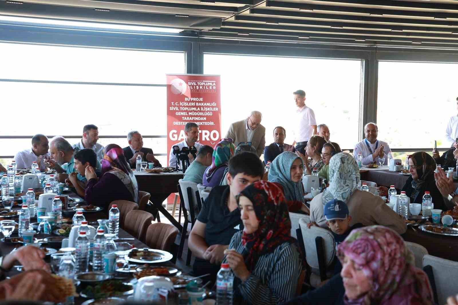 Özel bireyler "Elazığ Gastro 2026" programında bir araya geldi