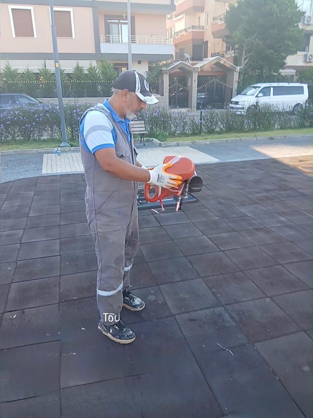 Didim Belediyesi’nden, ortak yaşam alanlarında bakım çalışması