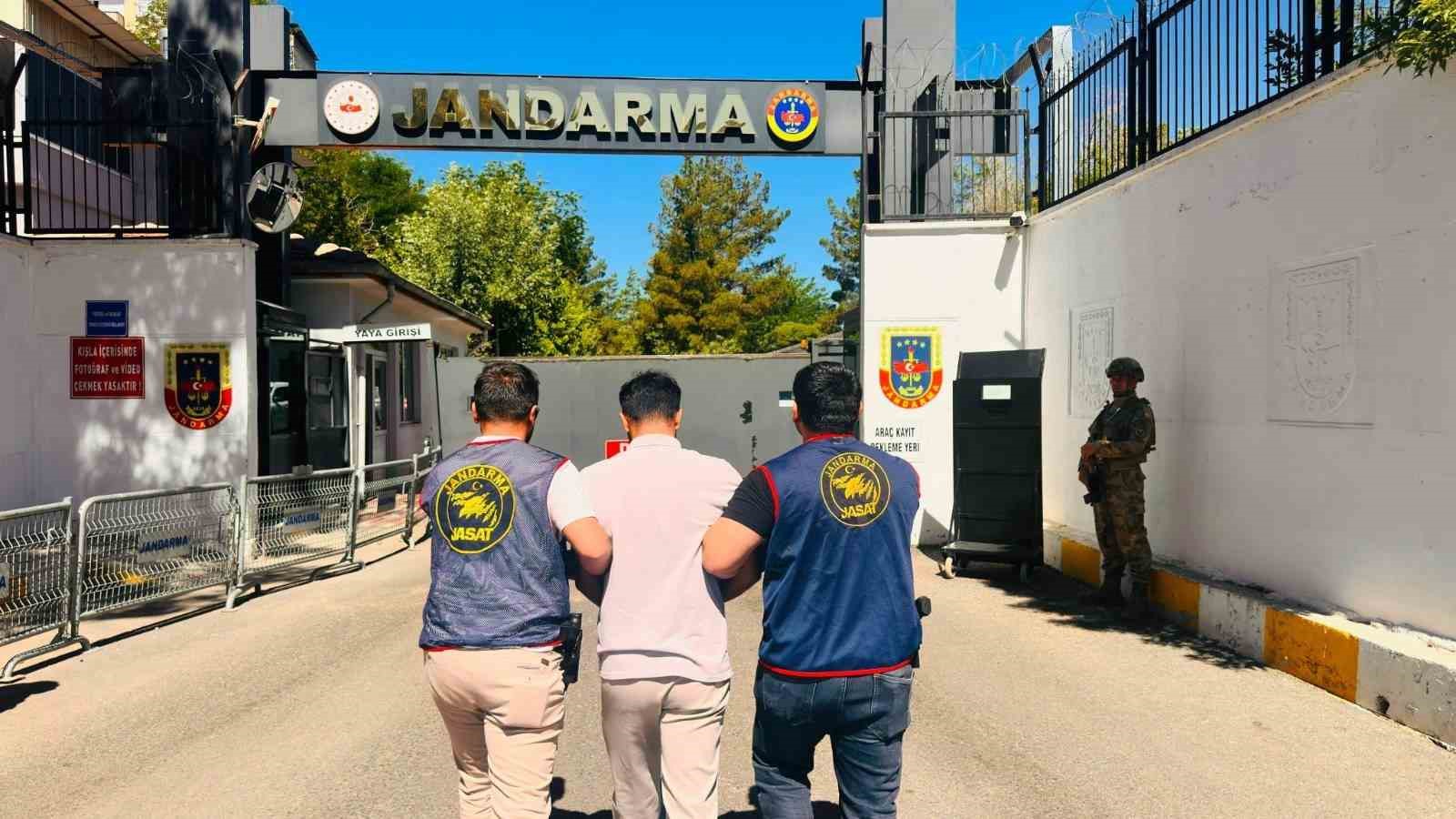 Diyarbakır’da aranan 137 şahıs yakalandı