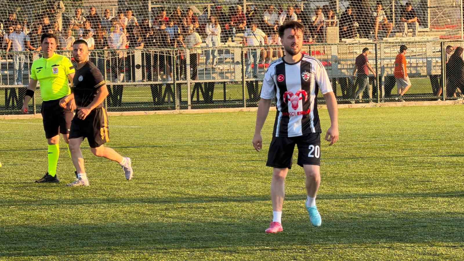 Bolu’da 58 köyün katıldığı futbol turnuvası coşkuyla başladı
