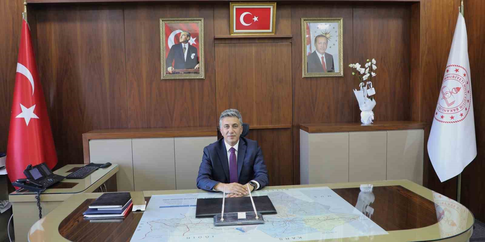 Ağrı Milli Eğitim Müdürlüğüne atanan Çakan görevine başladı