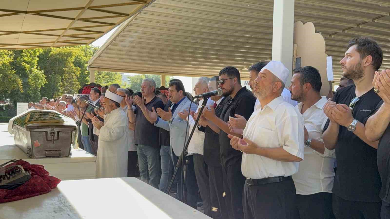 Hayatını kaybeden iş adamı son yolculuğuna uğurlandı